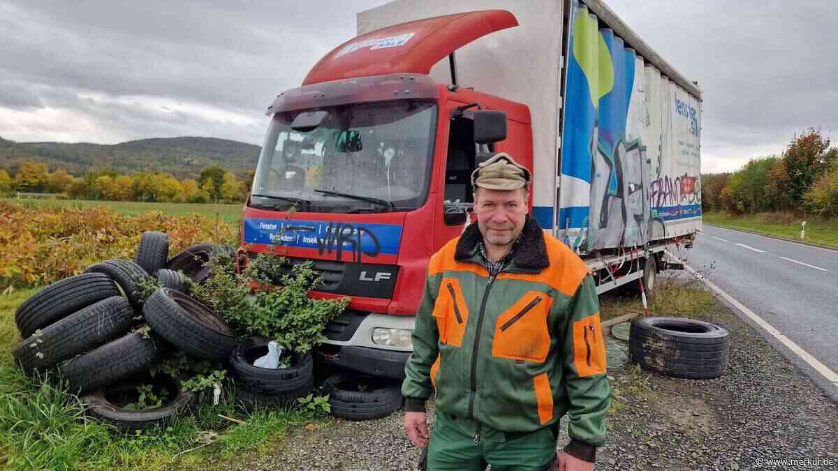 Schrott-Lkw seit zwei Jahren auf Grundstück – trotz Gerichtsurteil