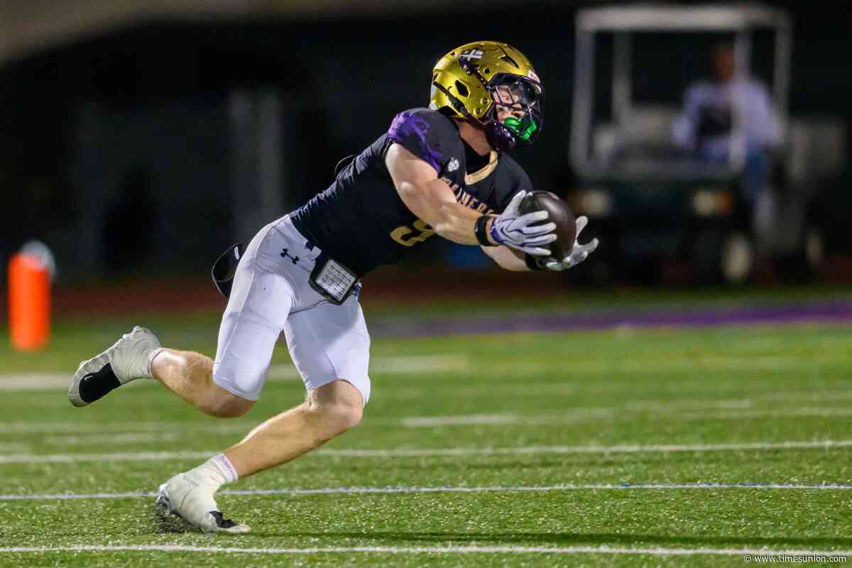 Section 2 football LIVE updates: Week 9 kicks off tonight