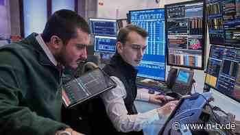 Nasdaq mit Rekordtagesverlust : Wall Street geht gefleddert ins Wochenende