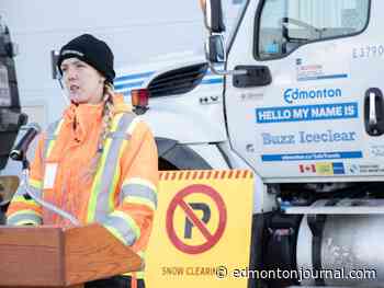 Edmontonians asked to follow parking bans as snow removal season begins