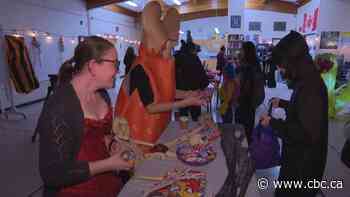 Community group hosts safe Halloween for Elmwood residents