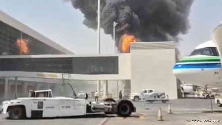 US orders non-emergency staff to leave Saudi Arabia over security risks
