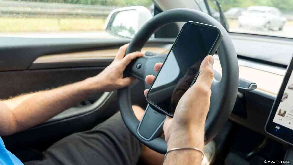 KI-Blitzer in Urlauberstadt: Kameras überwachen jetzt auch Handy und Gurt am Steuer