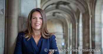 Caroline Nokes MP: Broughton and Mottisfont new electric bus