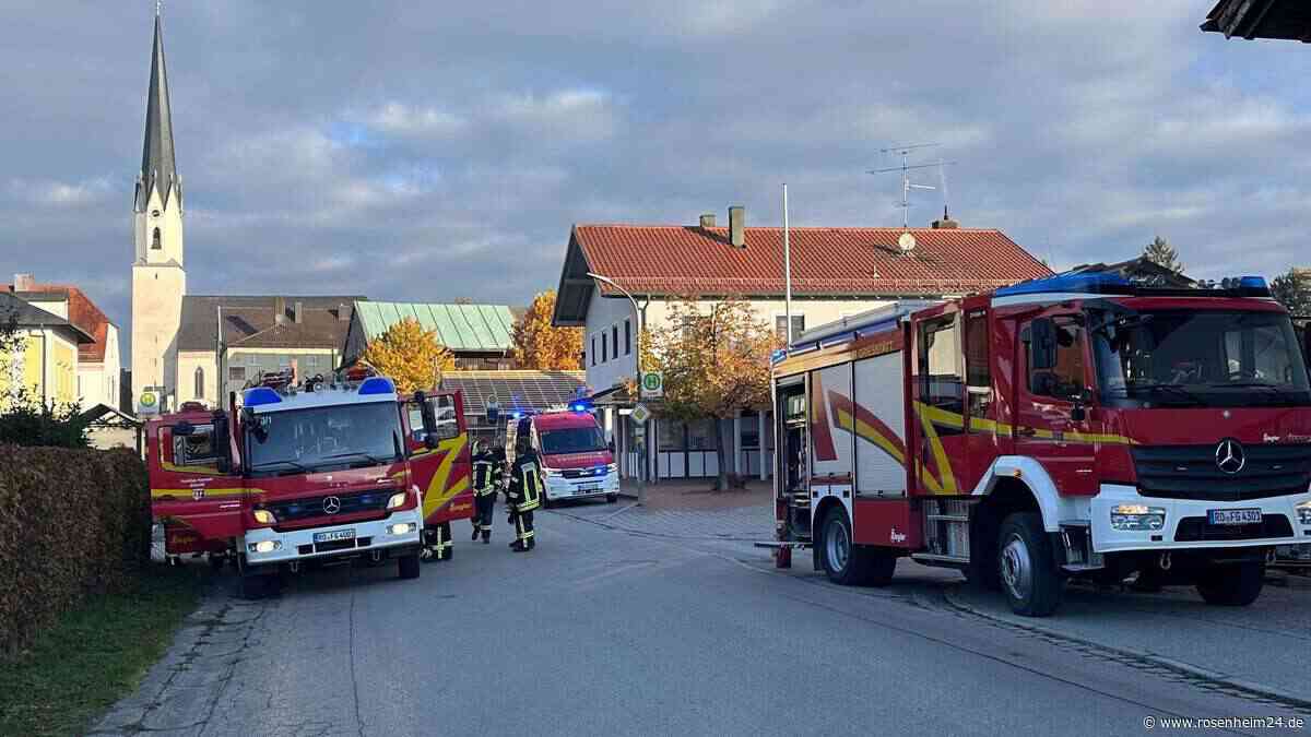 Aufregung in Griesstätt am Samstagmorgen: Zimmerbrand gemeldet
