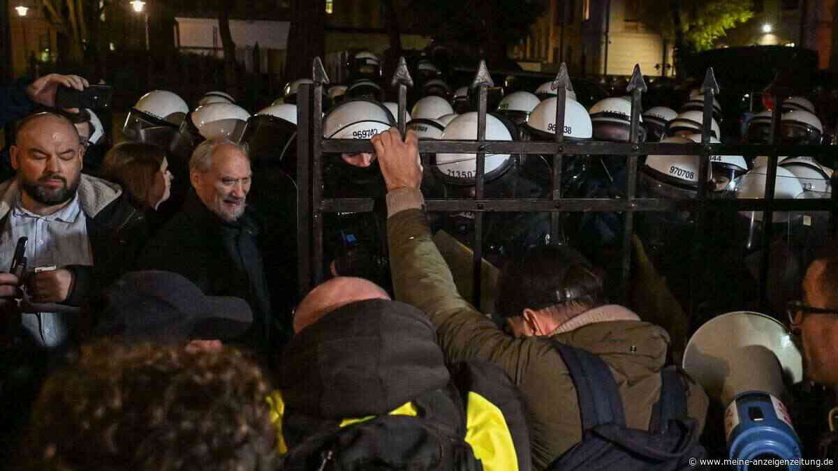 Machtkampf in Polen: Streit um Verfassungsgericht eskaliert – Präsident rüpelt sich durch Blockade