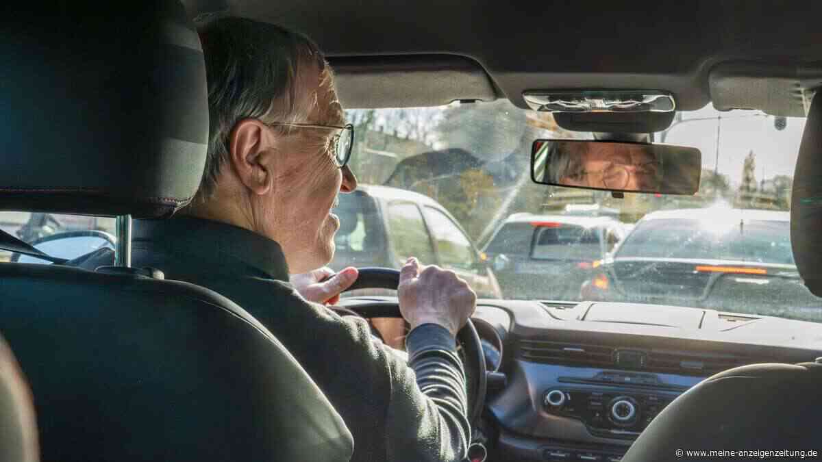 2027 wird für Autofahrer wichtig: Gerade Rentner sollten jetzt zwei Dinge prüfen