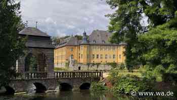 Herrlich für einen Herbstausflug: Malerisches Schloss in NRW ist umgeben von Gärten, Parks und Wasser