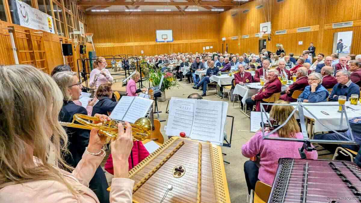 Gesangverein Marzling feiert 75 Jahre mit vielen Gästen und überraschenden Einlagen